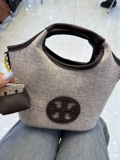 کیف دخترانه کلوین و توری برچ شیتان