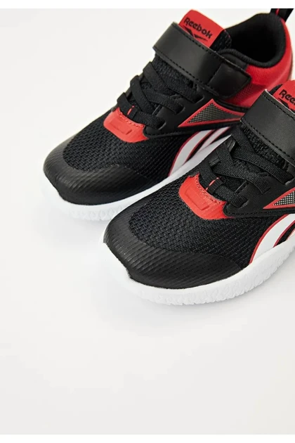 کفش های روزمره بچگانه reebok