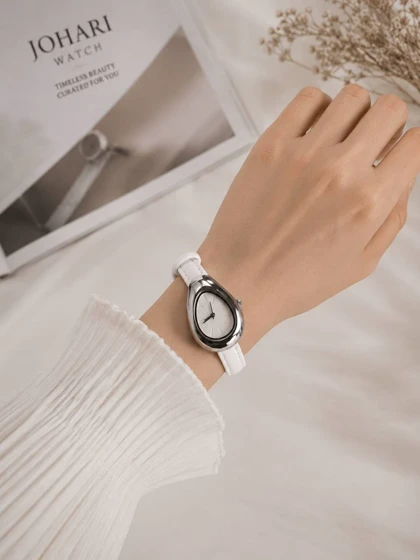 ساعت مچی زنانه دفرمه چرمی کد W459