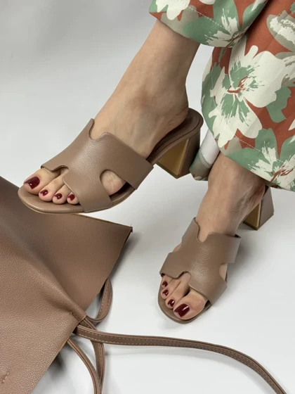 پاشنه هرمس لوشا 2448