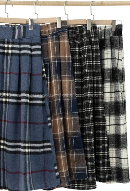 دامن فوتر چهار خونه جلو پیله کد1004839