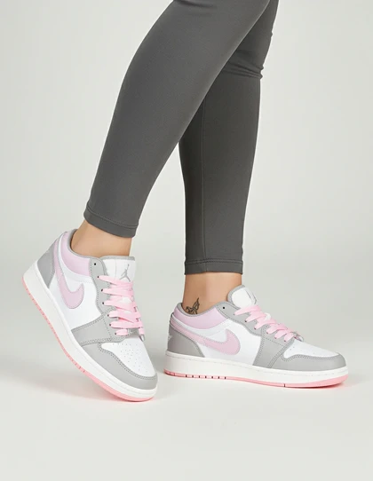 کفش روزانه زنانه نایکی Air Jordan 1 Low LX W