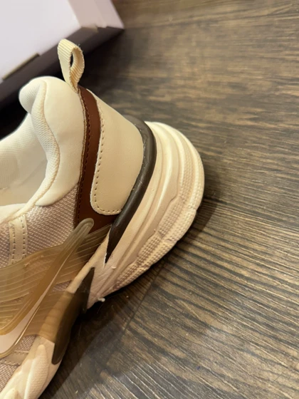 کتانی مردانه v2kکرم قهوه ای