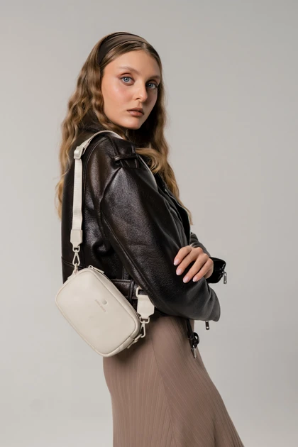 کیف دستی و دوشی زنانه دیوید جونز DAVID JONES مدل CM7339