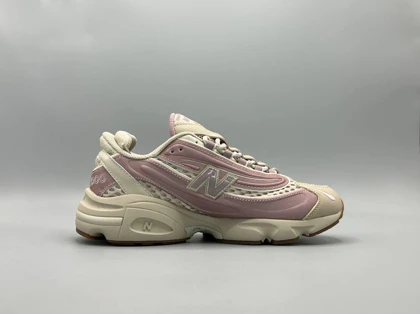 کتانی نیوبالانس 1000 صورتی/New Balance