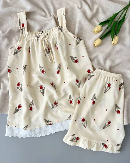 ست تاپ پایین خامه دوزی و شلوارک کد 5017