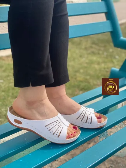 دمپایی زنانه لژدار طبی شادی