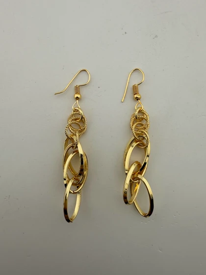 گوشواره آویز زنجیری طلایی