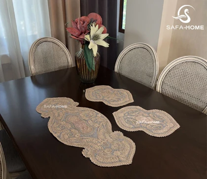 رومیزی قیطان 3 تکه طرح بته جقه دارای رنگبندی