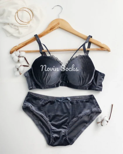 ست شورت و سوتین مخمل سایز 75