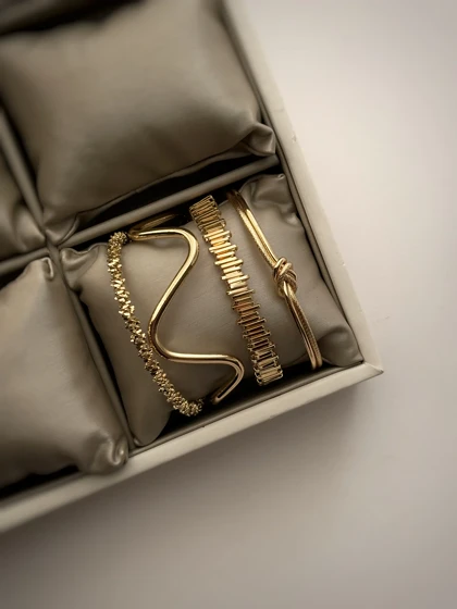 بنگل های طلایی