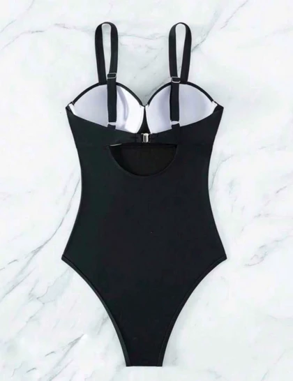 مایو کاپ‌دار زنانه هلیا (Helia) سین استایل