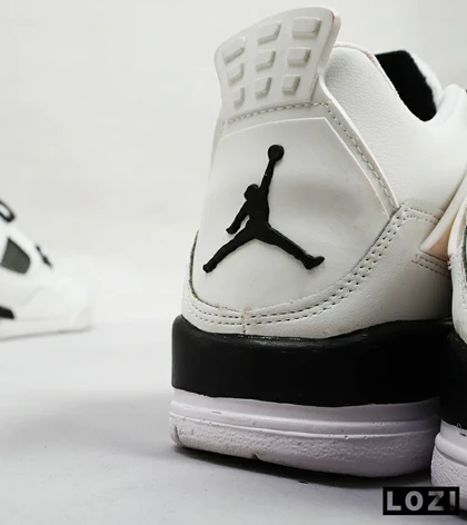 کتانی ساق‌دار مردانه سفید Nike air jordan 4