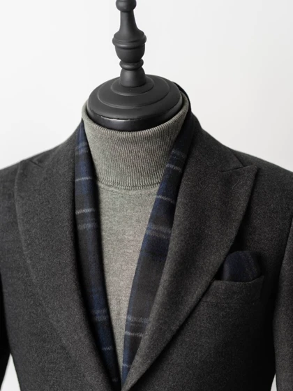 شالگردن و پوشت چهارخانه سرمه ای کارلوتی کد s248