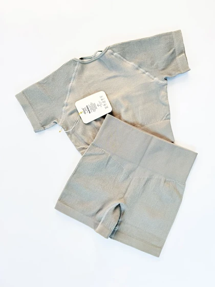 ست کراپ و شورتک ورزشی سیملس