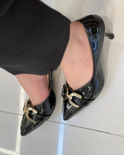 کفش پاشنه سوزنی
