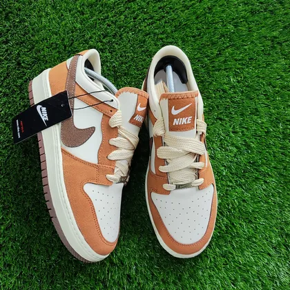 سایز 43- کفش کتانی نایک اس بی SB قهوه ای( زیره عطری)