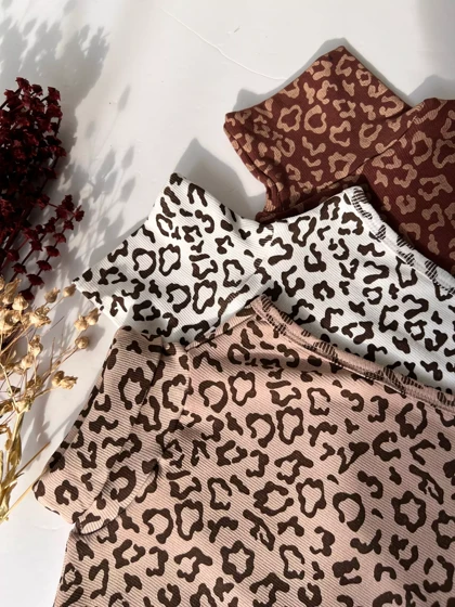 تاپ یقه اسکی پلنگی *