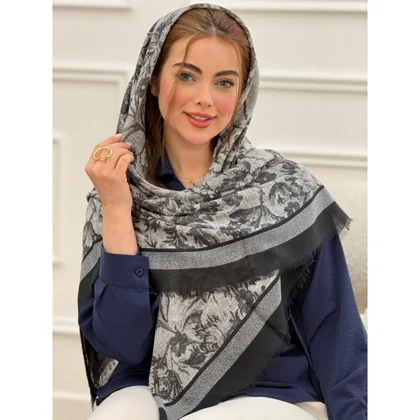 روسری نخی طرح گل شکوفه
