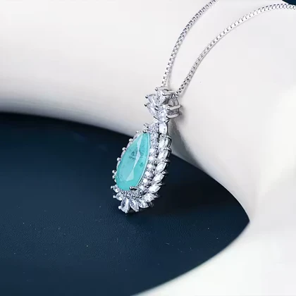 گردنبند زنانه لاکچری ملکه