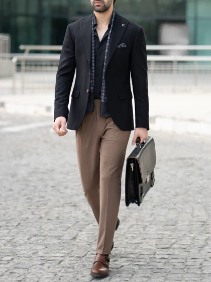 کت فاستونی مشکی (دو دکمه قهوه ای) c236