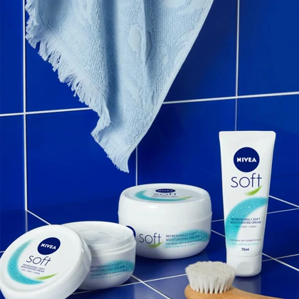 کرم مرطوب‌کننده صورت نیوآ مدل Soft مناسب انواع پوست حجم 100 میلی‌لیتر