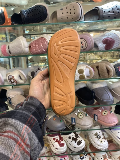 صندل جلوبسته زنانه مدل صحرا سبز