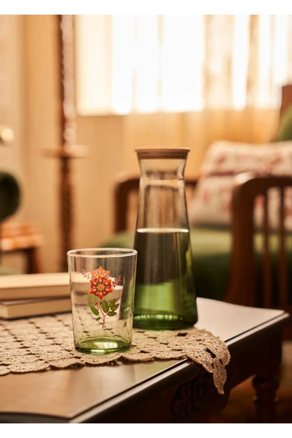 لیوان نوشیدنی Bella Maison مدل Grandma شیشه‌ای - چندرنگ