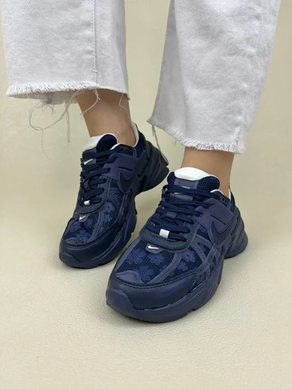کتانی زنانه نایک وی تو کی طرح گل‌دار | کتانی زنانه نایک وی تو کی طرح گل‌دار nike v2k Flowers Run Womans کد 1325 کد 264