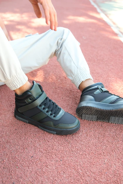 بوت و نیم بوت مردانه riccon