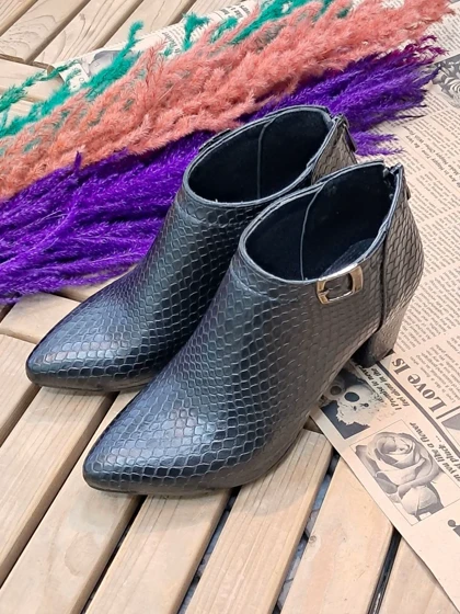 نیم بوت پشت زیپی