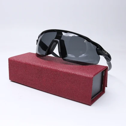 عینک برند OAKLEY کد 181438