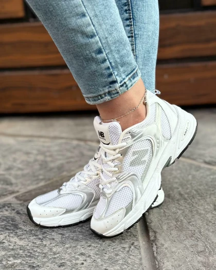 کتانی ورزشی زنانه نیوبالانس مدل 530