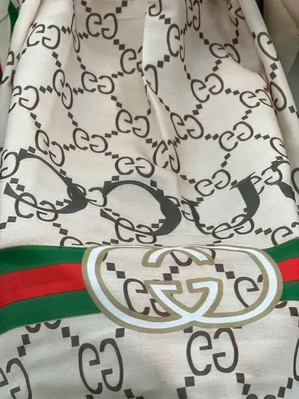 شال طرح گوچی کرم - سبز
