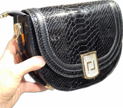 کیف دخترانه اکلا FENDI