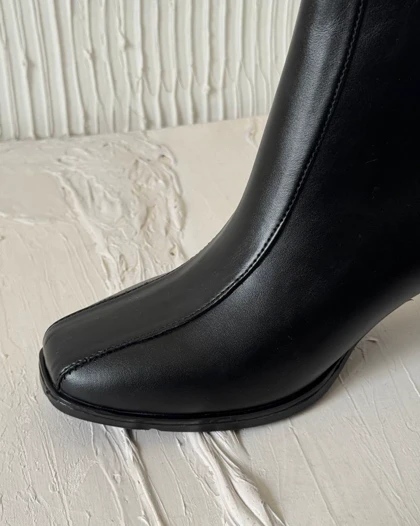 نیم بوت مشکی کد 1200137