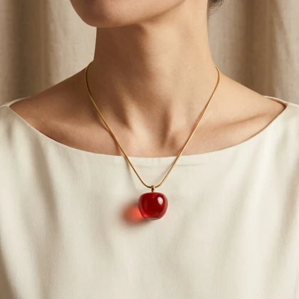 گردنبند دخترانه طرح گیلاس ساده