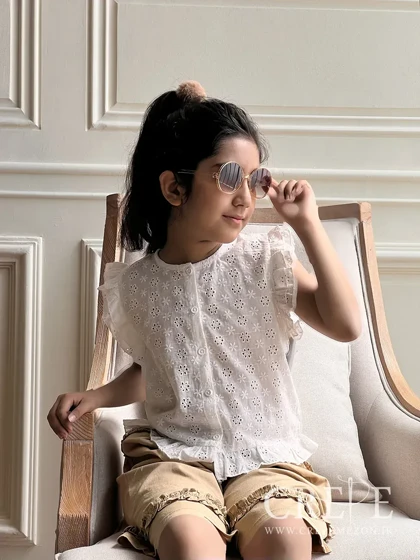 ست تاپ خامه دوزی و شلوارک چین‌دار