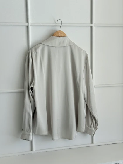 شومیز زنانه satin صدفی outlet collection