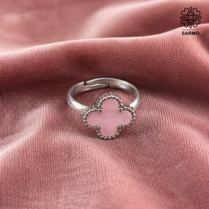 انگشتر استیل زنانه طرح ونکلیف نگین صدفی صورتی کد 509428020