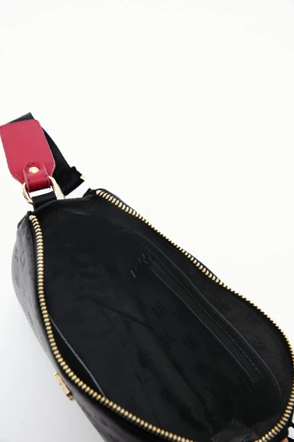 کیف دوشی زنانه اورجینال pierre-cardin pierre-cardin