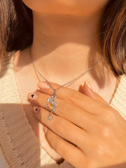 ماه کریستالی