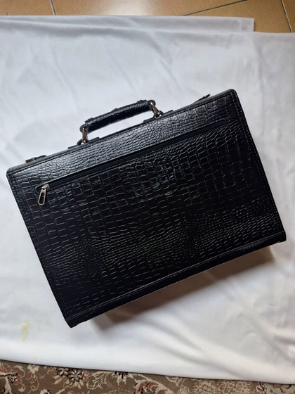 کیف اداری انگلیسی چرم کروکودیلی