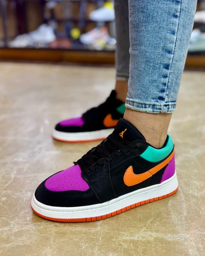 کتانی ورزشی زنانه نایک جردن 1