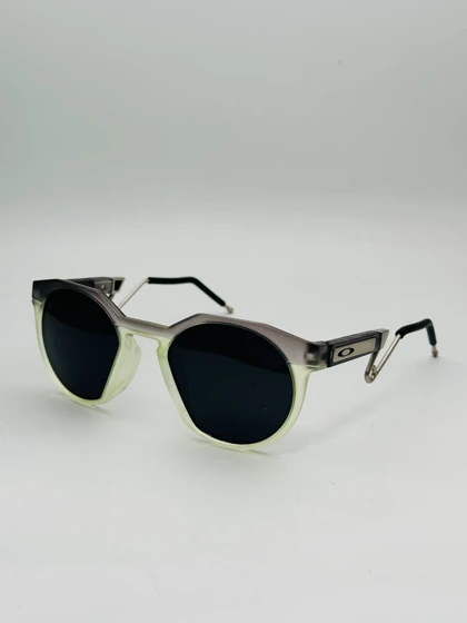 عینک آفتابی ورزشی اوکلی OAKLEYپلاریزه وUV400مدل اسپرت Sport