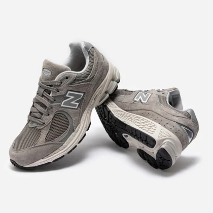 کفش روزمره مردانه نیوبالانس مدل 2002RC