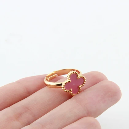 انگشتر زنانه طرح ونکلیف