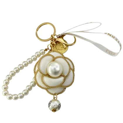 آویز کیف طرح گل مروارید