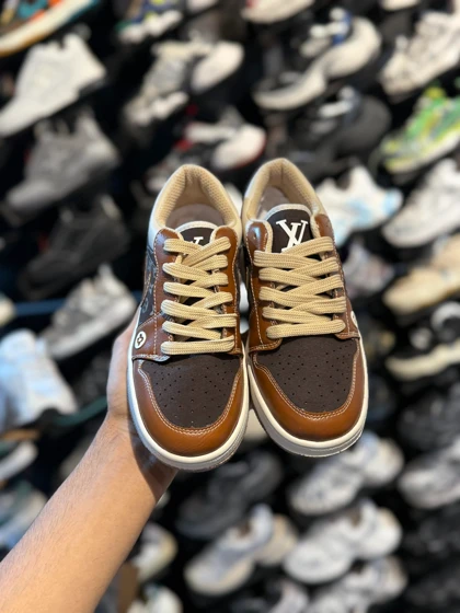 کتانی جردن وان لوویتون کرم قهوه ای