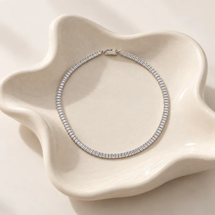 گردنبند تنیسی با نگین مستطیلی آبکاری نقره